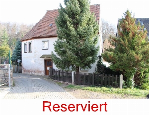 Roßwein bei Döbeln: Sanierungsbedürftiges Wohnhaus in schöner Wohnlage